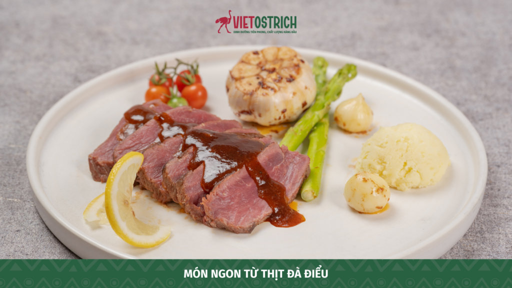 Bít tết thịt đà điểu mềm, ngọt, ít chất béo